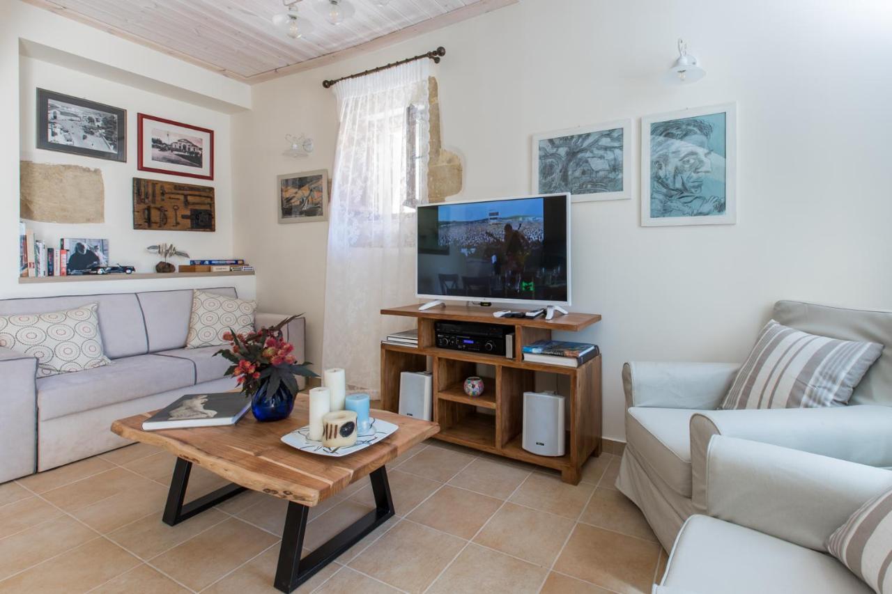 Villa Theta Dhrapaniás Dış mekan fotoğraf